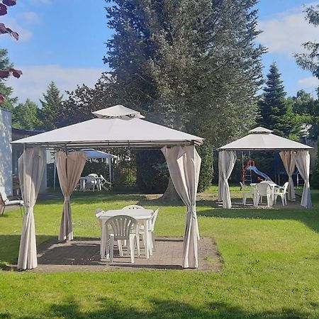 Hotel Dom Wczasowy Lodzianka Mrzeżyno Exteriér fotografie