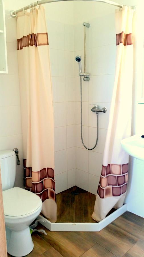 Hotel Dom Wczasowy Lodzianka Mrzeżyno Exteriér fotografie